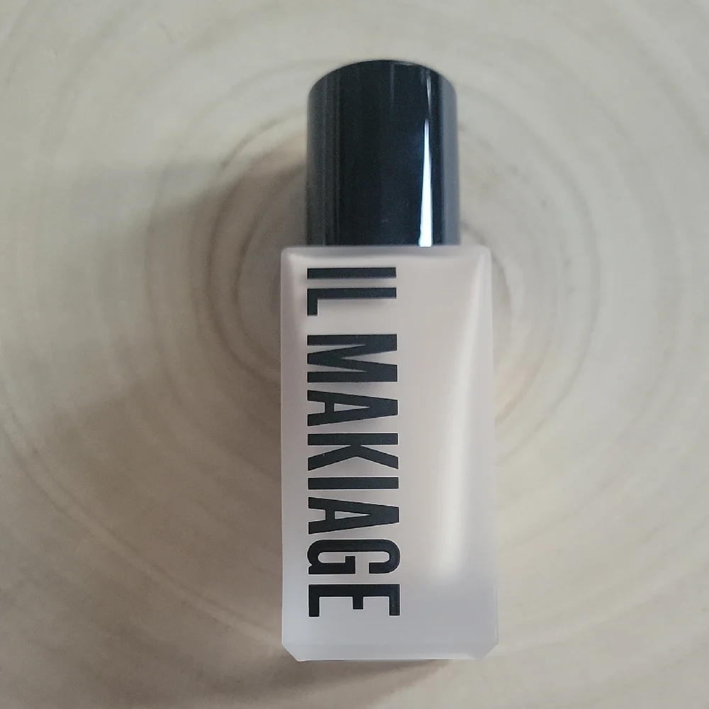 IL MAKIAGE Foundation Makeup